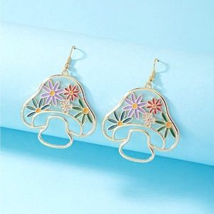 NWT Groovy Retro Vintage Style Floral Mushroom Earrings